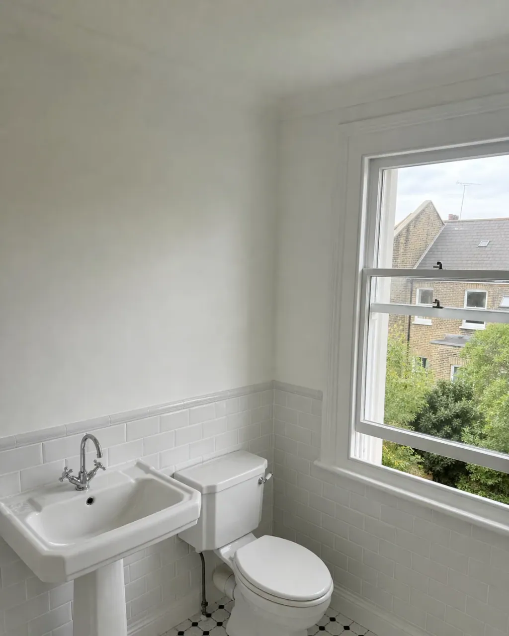 Severe mould removal in Clapham, Battersea and Balham.
